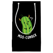 Moo-cumber Funny Veggie Cucumber Pun Dark BG Klein Cadeauzakje (Voorkant)