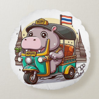 Moo Deng op tourkussen Rond Kussen