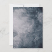 Moody Blue Sky Clouds Celestial Wedding Kaart (Achterkant)