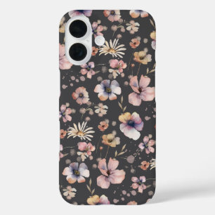 Moody Boho Watercolor Blush Wildflowers Patroon iPhone 16 Hoesje