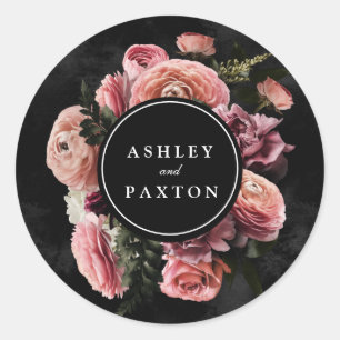 Moody Elegant Pink Floral Bouquet op Black Ronde Sticker
