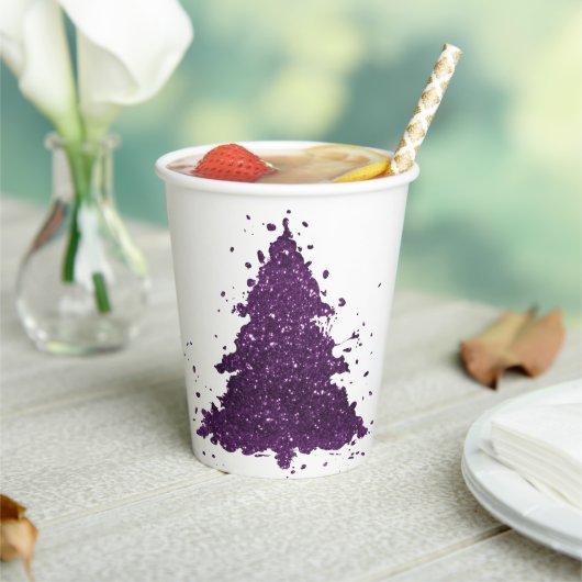 Moody Kerstboom | Deep Plum Paarse Splatter Papieren Bekers (Insitu)