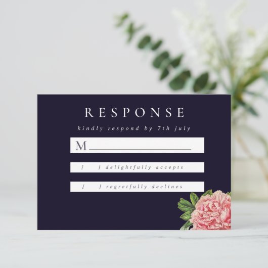 Moody Pink Peony Wedding RSVP Kaartje (Staand voorkant)
