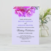 Moody Purple Blooms Invitations de mariage (Debout devant)