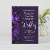 Moody Purple Floral Faire-part de mariage (Debout devant)