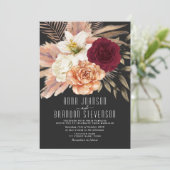Moody Romantic Floral Wedding Kaart (Staand voorkant)