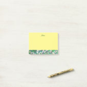 Mooi Geel Bloemontwerp met Lily Border Post-it® Notes (Op bureau)