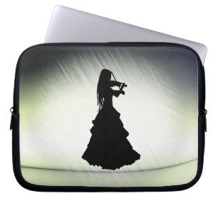 Mooi meisje met zigeuner speelt vioolgroen laptop sleeve