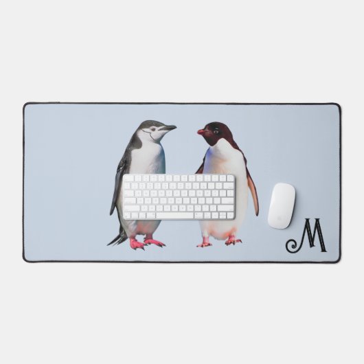 Mooi Pinguïn Paar en Monogram Bureaumat (Keyboard & Muis)