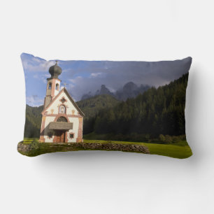 Mooie afgelegen eenzame kerk genaamd Rainui Kussen