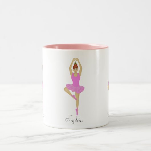 Mooie balletdanser, gekleed in lichtroze kleur tweekleurige koffiemok (Center)