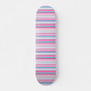 Mooie blauwe roze strepen skateboard
