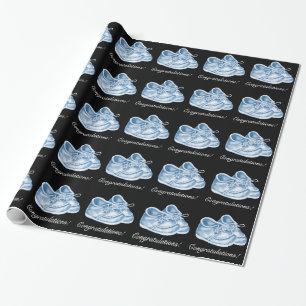 Mooie blauwe schoenen baby jongens douchecadeaupap cadeaupapier