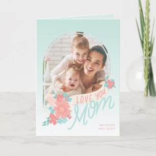 Mooie bloemen met boogfoto voor mama feestdagen kaart