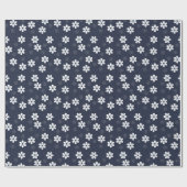 Mooie bloemprint in marineblauw cadeaupapier (Vlak)