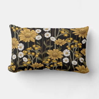 Mooie bloemrijke decoratieve opvallende kussen