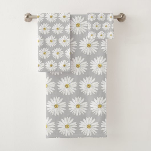 Mooie Daisy Flower Pattern on Light Grey Bad Handdoek (Insitu)