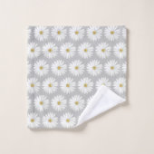 Mooie Daisy Flower Pattern on Light Grey Bad Handdoek (Wasdoekje)