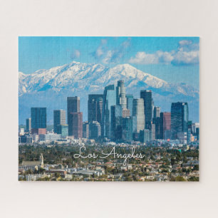 Mooie Downtown Los Angeles met besneeuwde Mt Legpuzzel