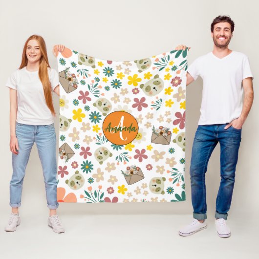 Mooie, dunne, monogrammen bloemen pastelwit fleece deken (In situ)