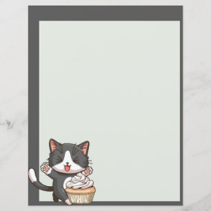 Mooie grijze kat en cupcake Papierblad