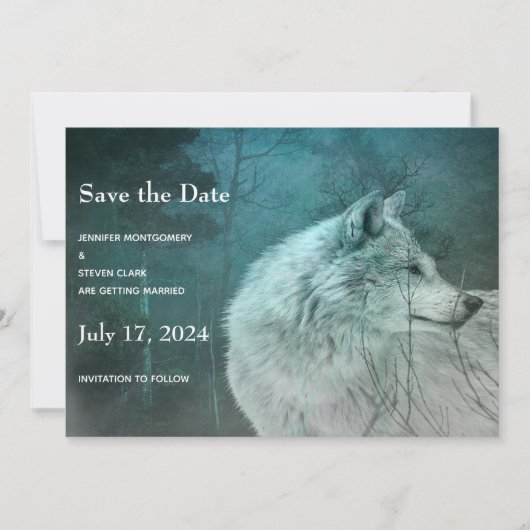 Mooie Grijze Wolf in een Donker Bos Bruiloft Save The Date (Voorkant)