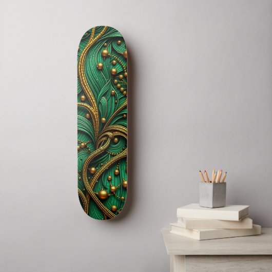 Mooie groene en gouden bloemen en kralen Abstract Skateboard (Muurkunst)