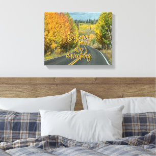 Mooie herfst boomrijke slingerende weg foto canvas afdruk