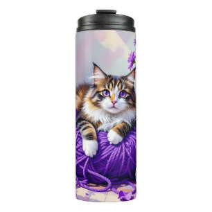 Mooie kat met paarse bloemen en garen thermosbeker
