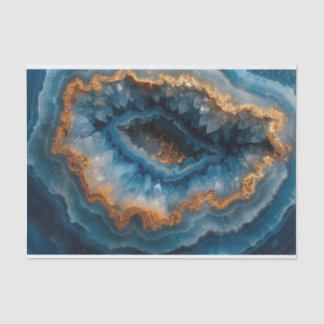 Mooie kristal geode agaat in blauwe crème en gaan tissuepapier