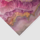 Mooie kristallen geode in roze tissuepapier (Detail)