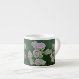 Mooie lichte roze rozen espresso kop