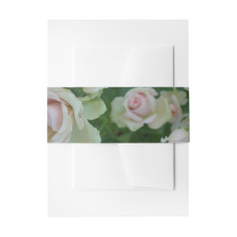 Mooie lichtroze tuinrozen    uitnodigingen wikkel