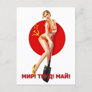 Mooie meid met schoppen feestdagenkaart