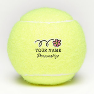 Mooie meisjesachtige roze madeliefjesbloem met opg tennisballen
