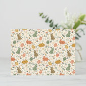 Mooie met de hand getekende lente-konijnen uitnodi kaart (Staand voorkant)