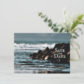 Mooie Oceaan, golven en rotsen strand bruiloft Save The Date (Staand voorkant)