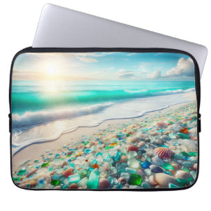 Mooie oceaanstrand met zeeglas laptop sleeve