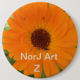 Mooie oranje bloem op knopontwerp door OrJ A Ronde Button 6,0 Cm