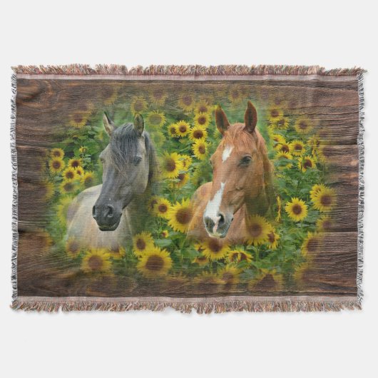 Mooie paarden op het gebied van zonnebloemen deken (Voorkant)