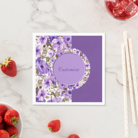 Mooie paarse en witte bloemenservetten 4 servet (Insitu)