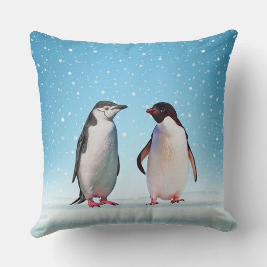 Mooie Penguin Couple op Light Blue Kussen (Achterkant)