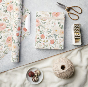 Mooie perzikroze roze bloemrijke bruidsdouche cadeaupapier