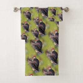 Mooie pileated Woodpecker op de boom Bad Handdoek