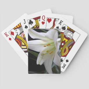 Mooie, pure witte Paaslelie bloem in het zwart Speelkaarten