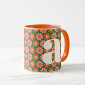 Mooie Retro Bloemen Groene Roze Monogram Aangepast Mok (Voorkant rechts)