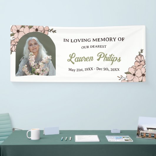 Mooie roze bloemboog foto in liefdevolle herinneri spandoek (Beurs)