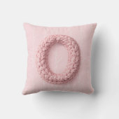 Mooie roze O monogram gehaakte letter boho Kussen (Achterkant)