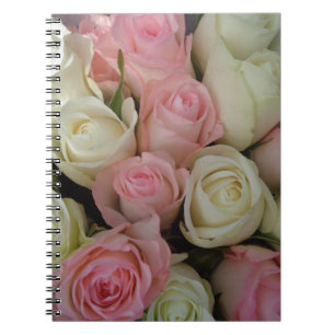 Mooie Roze Witte Rozen Bloemen Boeket Notitieboek