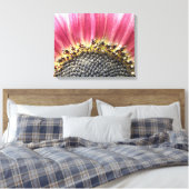 Mooie roze zonnebloem canvas print (Insitu (Slaapkamer))